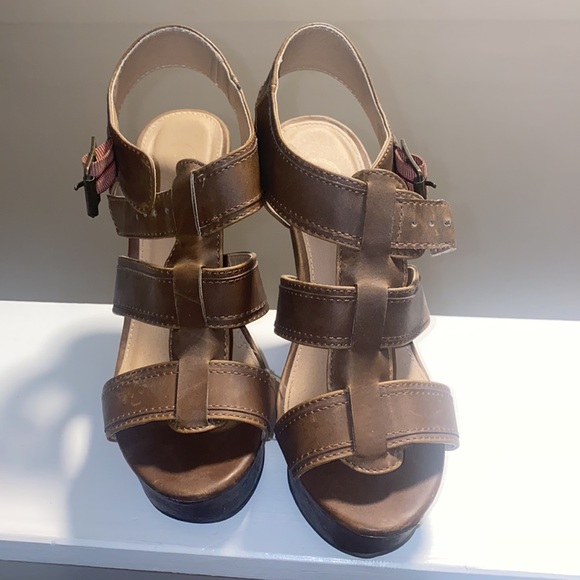 Wedges - Picture 4 of 4